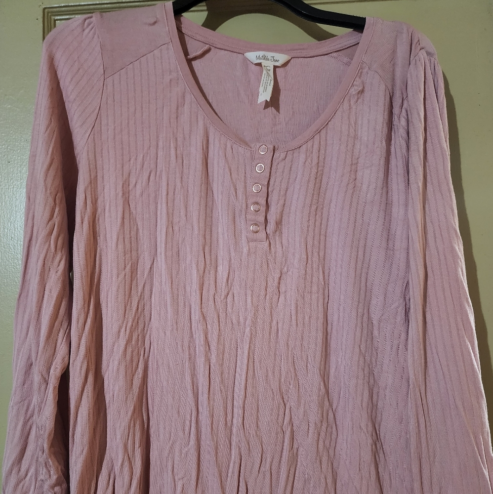 Women's top. Excellent condition. Sz L